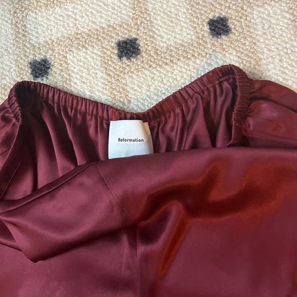 Reformation Deep Red Satin Shorts - Picture 4 of 9